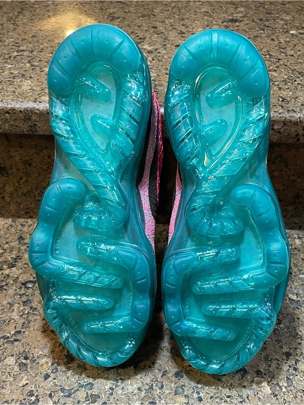 🔥 Nike Air VaporMax Flyknit Athletic Shoe Miami Nights Women’s Sz 6 Pink Teal